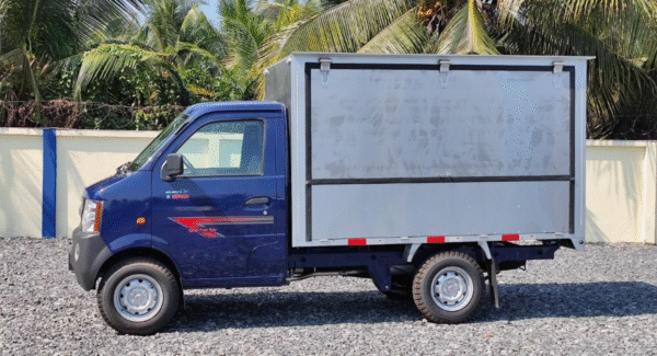 Tổng thể SRM K990 Thùng kín cánh dơi