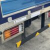 Cảng sau tinh gọn nhưng không kém phần cứng cáp và chắc chắn