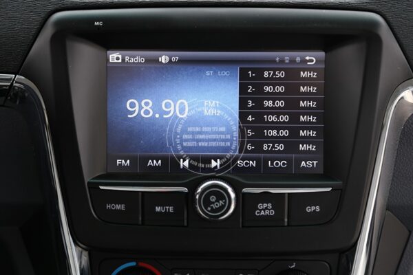 Hệ thống giải trí & làm mát xe SRM T30i