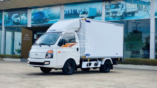 Hyundai New Porter H150 Thùng bảo ôn